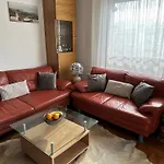 Tea Apartment Near Arena